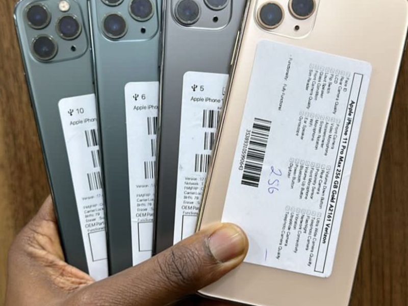 iPhone 11 Pro Max 64go importé