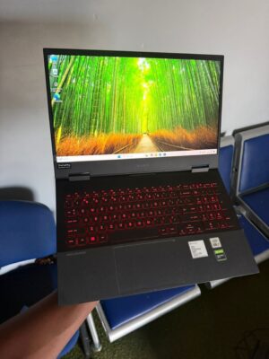 09252507-f172-4e31-b94b-2d3f43adbbd2-2 Gamer HP Omen 15
