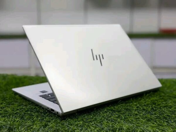 HP Elitebook  840 G10