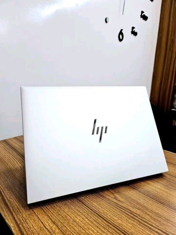 HP EliteBook 840 G9