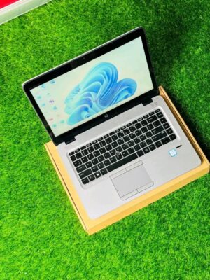 abfbe24f-fa40-451e-95de-d997ffbb0107 HP Elitebook 820 G3