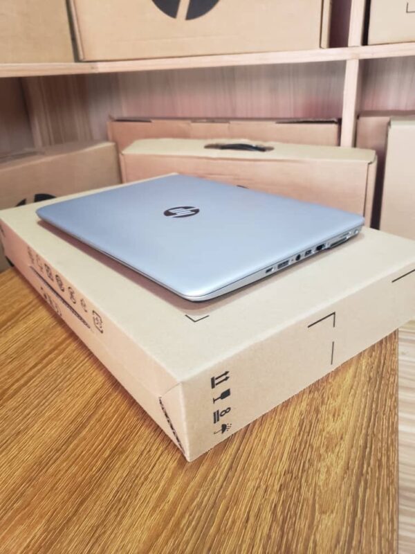 d9cba2f9-6c69-4ea8-9bc2-8dd9e9f9d6dd-2 HP Elitebook 820 G3