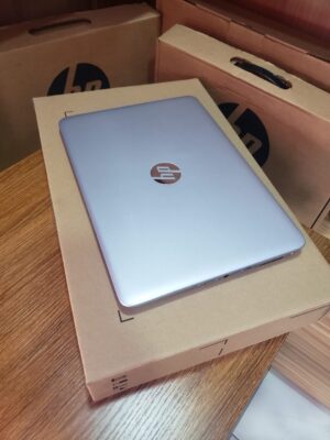 e4f67b58-5c67-49cc-824a-c10c522ccc19-3 HP Elitebook 820 G3