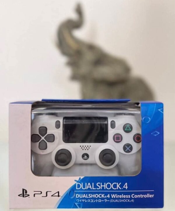 Manette PS4 neuve